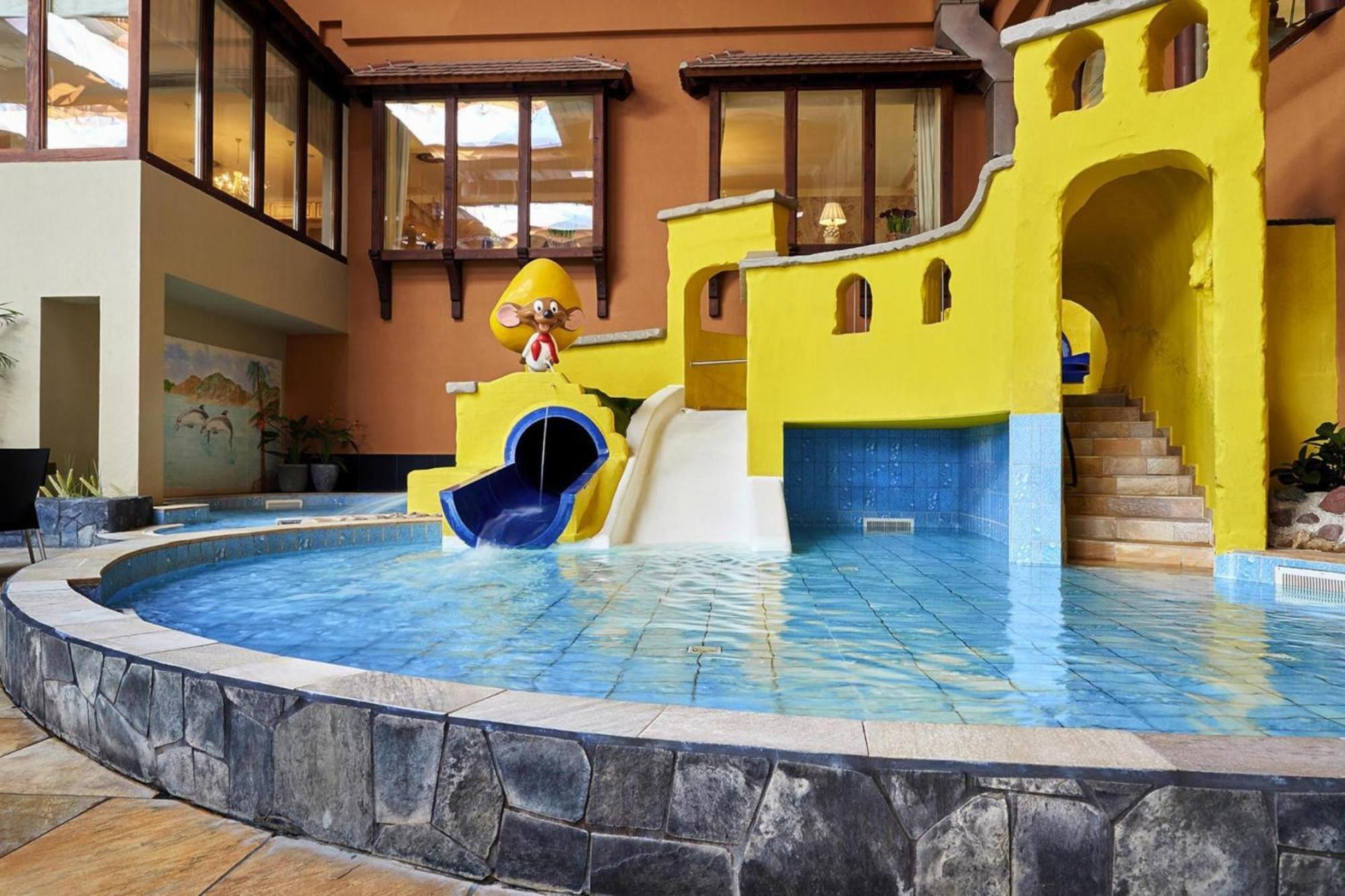 Holiday Resort Van Der Valk, Linstow Dobbin-Linstow Exterior foto